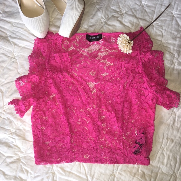 Bebe Tops - Bebe Lace Cropped Top 🌺